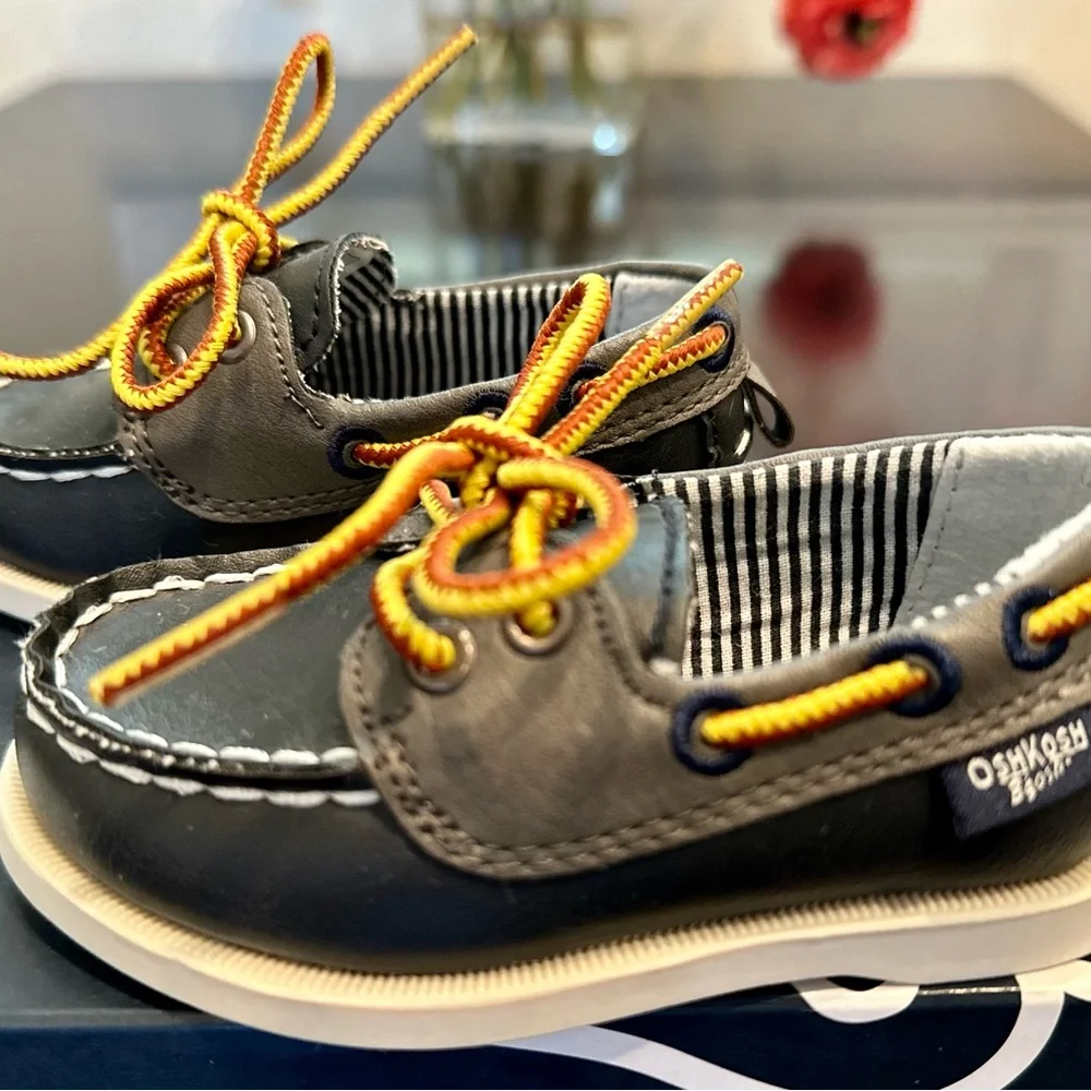 OshKosh Toddler Boat Shoes